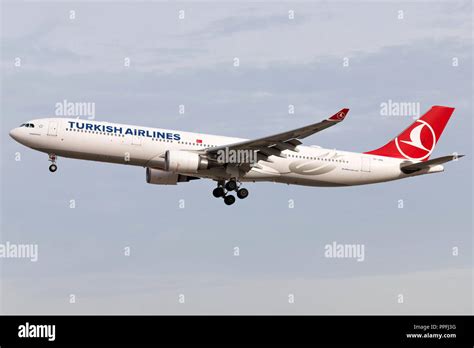 Turkish Airlines Airbus A330-300 with registration TC-JOA on short final for runway 25L of ...