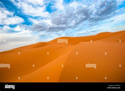 Sand dunes of Erg Chebbi, Morocco Stock Photo - Alamy