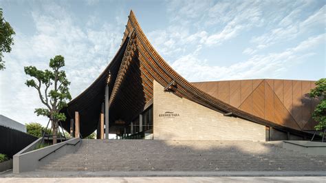 Keereetara Restaurant by IDIN Architects captures the essence of Thai architecture