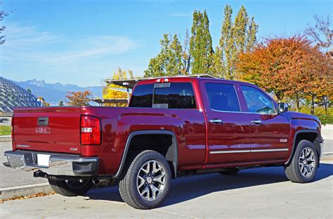 2015 GMC Sierra 1500 SLE Crew Cab 4×4 Road Test Review | The Car Magazine