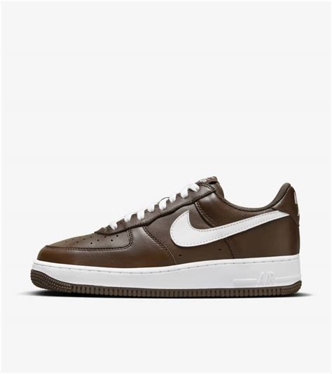 Air Force 1 Low 'Chocolate' (FD7039-200) release date. Nike SNKRS