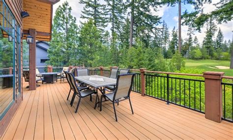 Aluminum Decking: Pros, Cons and Costs