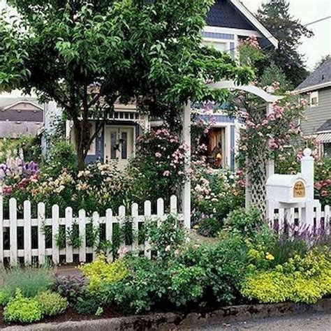 +13 English Garden Front Yard Landscaping 2023