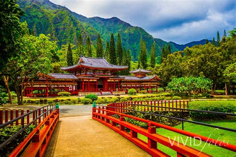 BYODO-IN TEMPLE | Hawaii Wedding Photographer | VIVIDfotos