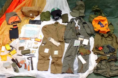 i have a collection of RAF survival kit and clothing - Aviation - HMVF - Historic Military ...