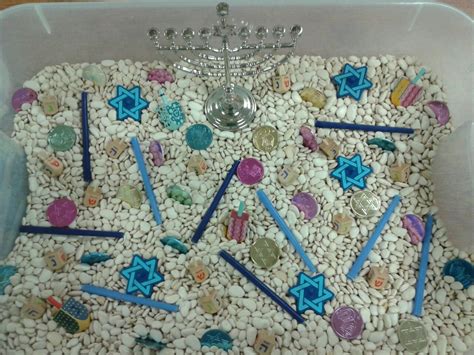 Hanukkah Sensory Bin | Hanukkah preschool theme, Hanukkah crafts, Hanukkah activities preschool