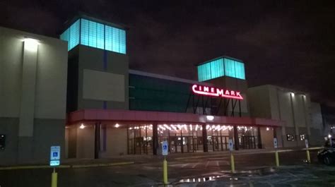 Cinemark Melrose Park in Melrose Park, IL - Cinema Treasures