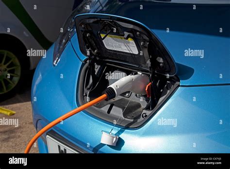 Nissan electric car charging point hi-res stock photography and images ...