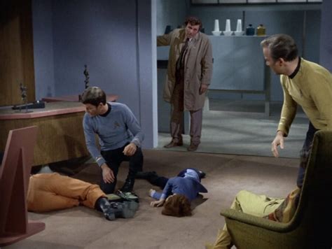 See Columbo Investigating Star Trek's Most Horrific Murders | GIANT ...