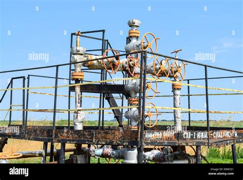 Well for oil and gas production. Oil well wellhead equipment. Oil Stock Photo: 169545237 - Alamy