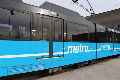 A New Look for Metro Transit Vehicles