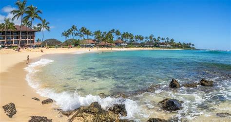 8 Best Romantic Kauai Beachfront Resorts