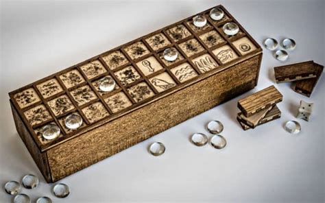 How To Play Senet - The World's Oldest Board Game | GameHungry