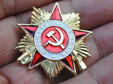 Aliexpress.com : Buy Russia Medal soviet union Badge Emblem Gold Lapel pin Red revolutionary ...