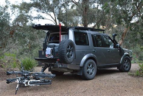 iSi Advanced Bicycle Carrier and Bike Rack Systems - Land Rover Discovery 4 Bicycle Carrier ...