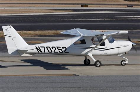 Cessna 162 Skycatcher - Price, Specs, Photo Gallery, History - Aero Corner