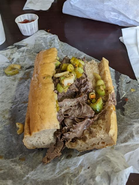 Italian beef sandwich from Mr. Beef, Chicago - 9GAG