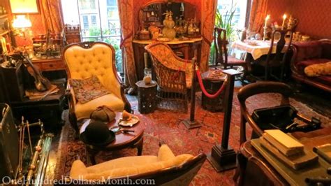 221B Baker Street Sherlock Holmes Museum - One Hundred Dollars a Month