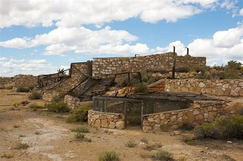 Two Guns, Arizona: Cursed ghost town full of history and mystery - Abandoned Spaces