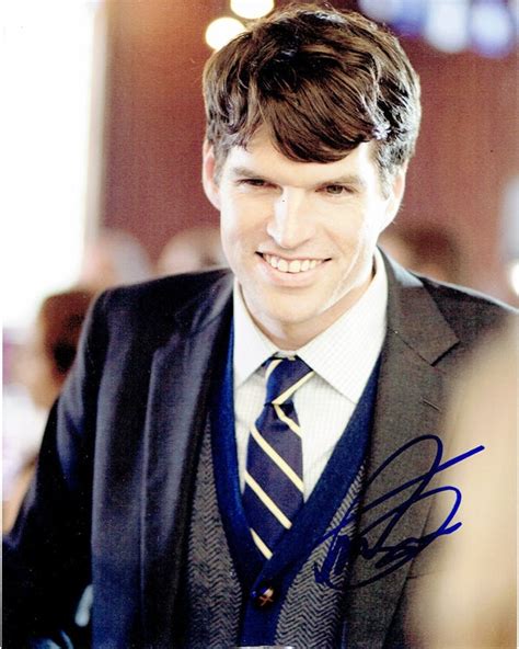 Timothy Simons Signed 8x10 Photo – TopPix Autographs