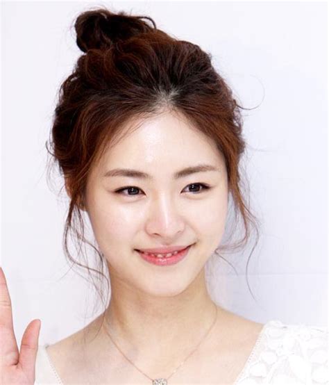 Cute Korean Bun Hairstyles Ideas for Girls Korean Hairstyle Trends