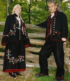 Belgium Traditional Dress - Buscar con Google | Norwegian clothing ...