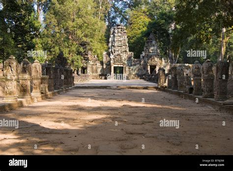 Entrance to Preah Khan Temple Cambodia Stock Photo - Alamy