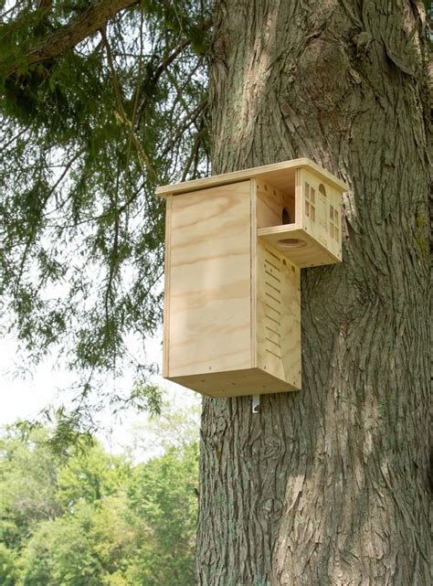 Deluxe Plywood Squirrel House Nest Box