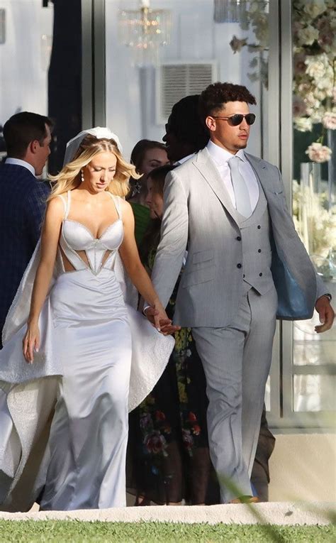 Photos from Patrick Mahomes & Brittany Matthews' Hawaii Wedding - E ...