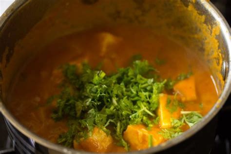 Aloo Paneer Recipe » Dassana's Veg Recipes