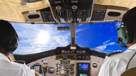 Cockpit Confidential: A Pilot Answers Your Most Urgent | Budget Travel