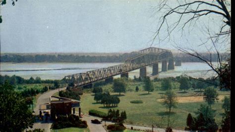 Chain of Rocks Bridge