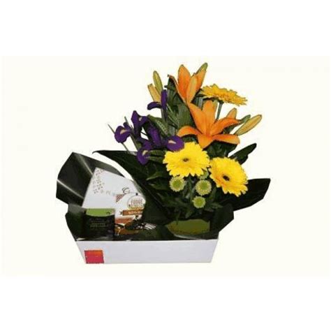 Flowers with Chocolates Perth | Chocolates & Flowers Gift Delivery Perth