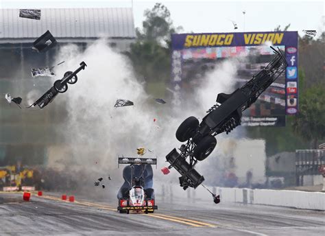 Larry Dixon's car snaps in half at nearly 300 MPH in scary racing ...