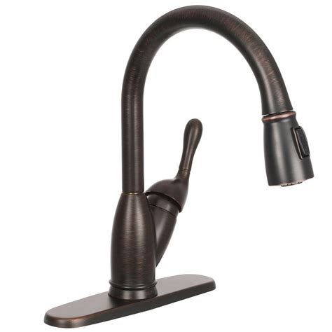 Delta Izak Single-Handle Pull-Down Sprayer Kitchen Faucet in Venetian Bronze-19939-RB-DST - The ...