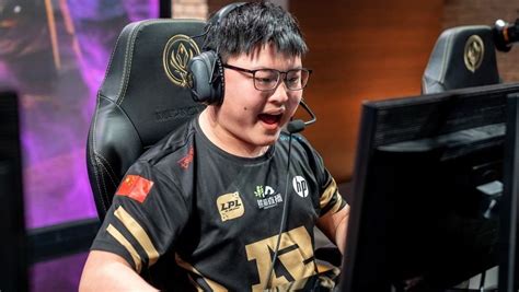 “Can I Really Carry On?” League of Legends Pro Opens Up On his Retirement - EssentiallySports