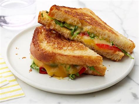 17 Best Grilled Cheese Recipe Ideas | New Takes on Grilled Cheese ...