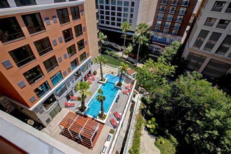 Book Hampton Inn & Suites San Antonio Riverwalk, San Antonio Room Deals ...