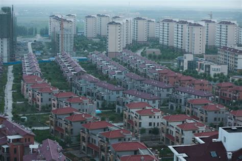 Inside The Ghost Cities Of China That Look Like A Futuristic Dystopia