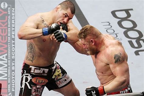 Recap: Brock Lesnar vs Cain Velasquez at UFC 121