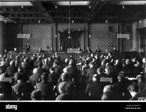 Beer Hall Putsch 1923, trial at People's Court, Munich 1, opening Stock Photo: 58499539 - Alamy