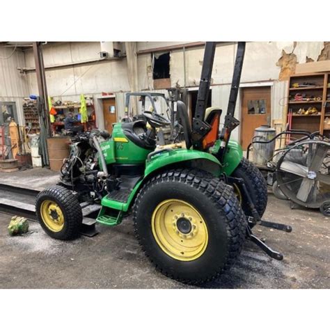 John Deere® Tractor 3320 | Worthington Ag Parts