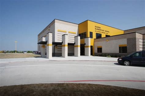 Rogers Elementary - Claycomb Associates, Architects