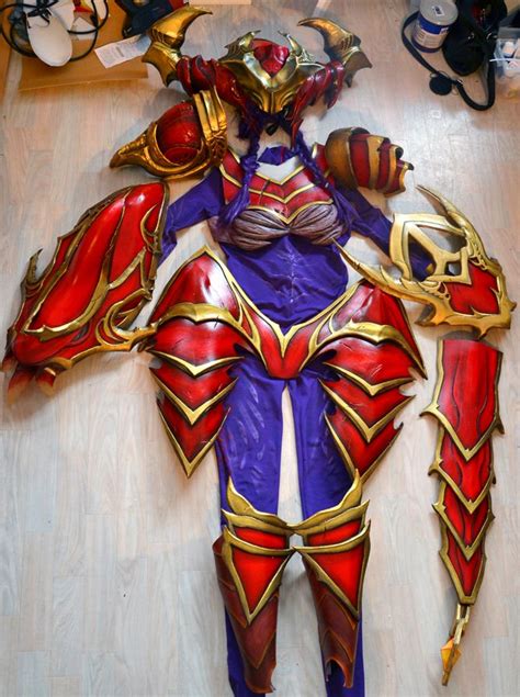 Complete Shyvana Armor Cosplay by Bakasheep