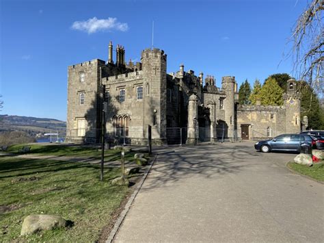 Dog walk at Balloch Castle Country Park · Dunbartonshire · Walkiees