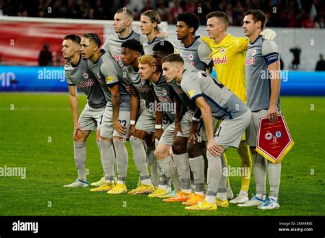 Salzburg's players pose before the Champions League group E soccer ...