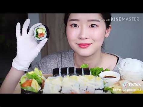 Eating korean Food | Mukbang Fume - YouTube