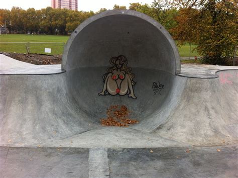 Victoria Park skatepark | "Interesting" graffiti, artist unk… | Flickr