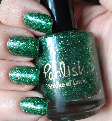 Nails for the Sake of Sanity: Pahlish - Stroke of Luck