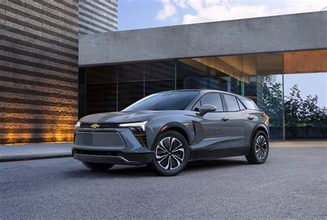 $45K+ Chevy Blazer EV churns out 320 miles of range or SS performance